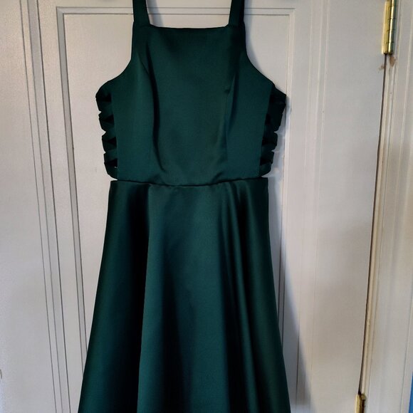 Green Jules & Cleo Dress Size 4 - Picture 1 of 3